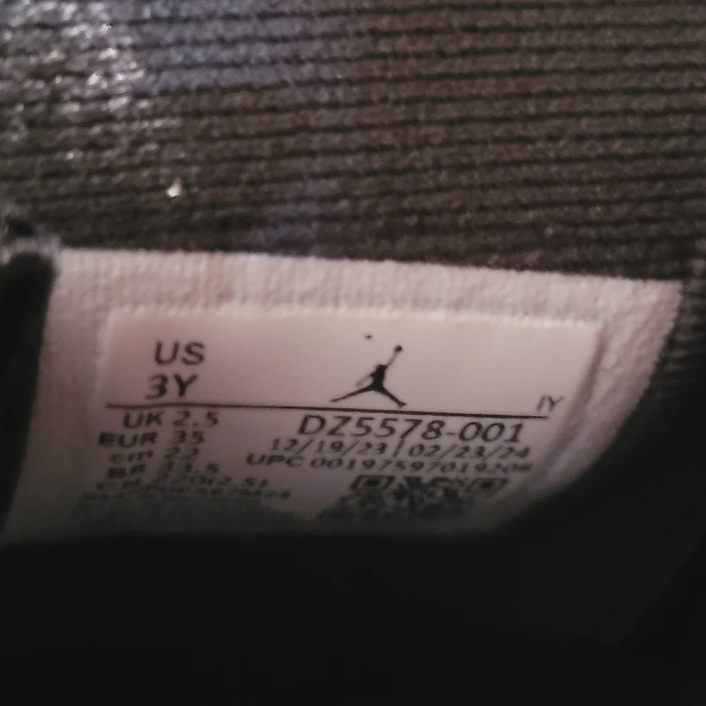 Boys Jordan MVP Size 3Y Worn Once - Picture 6 of 11